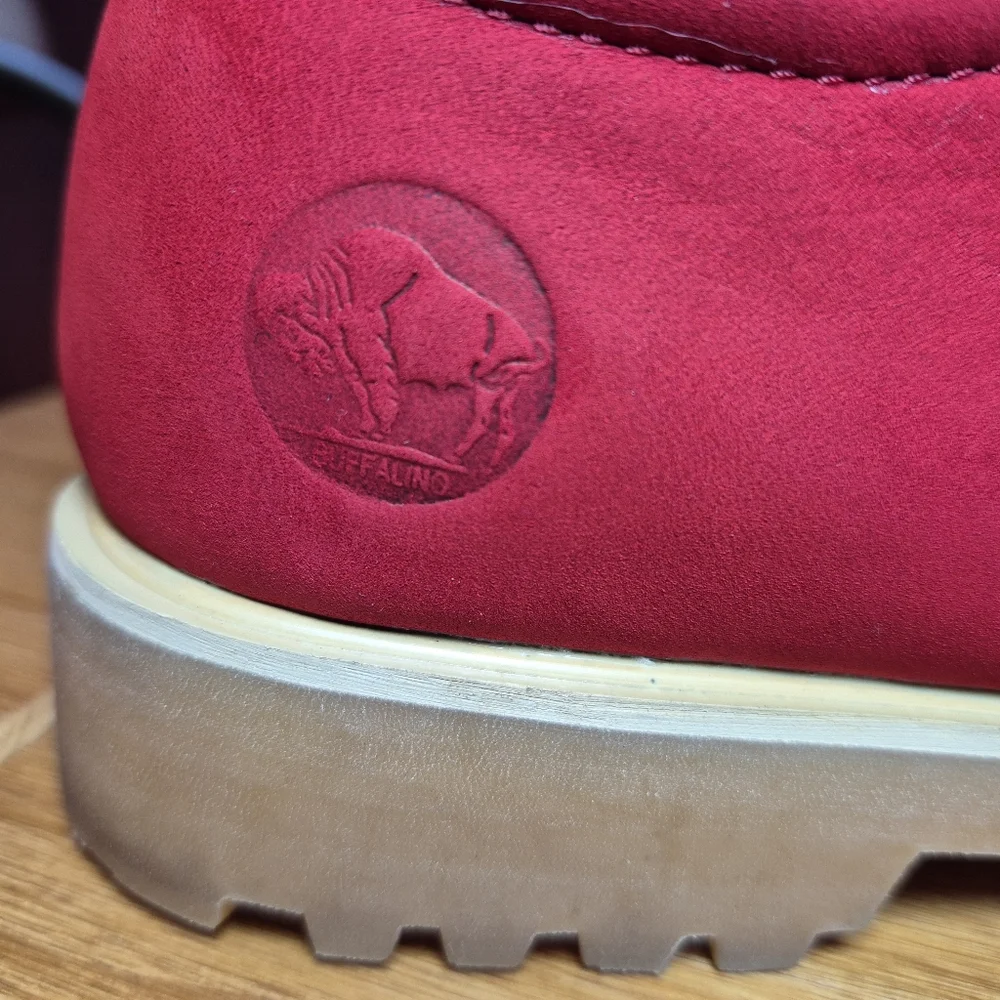 Buffalino Unisex Red Suede Vintage 90's Buckle Sandals‎ - size M8 W 9.5